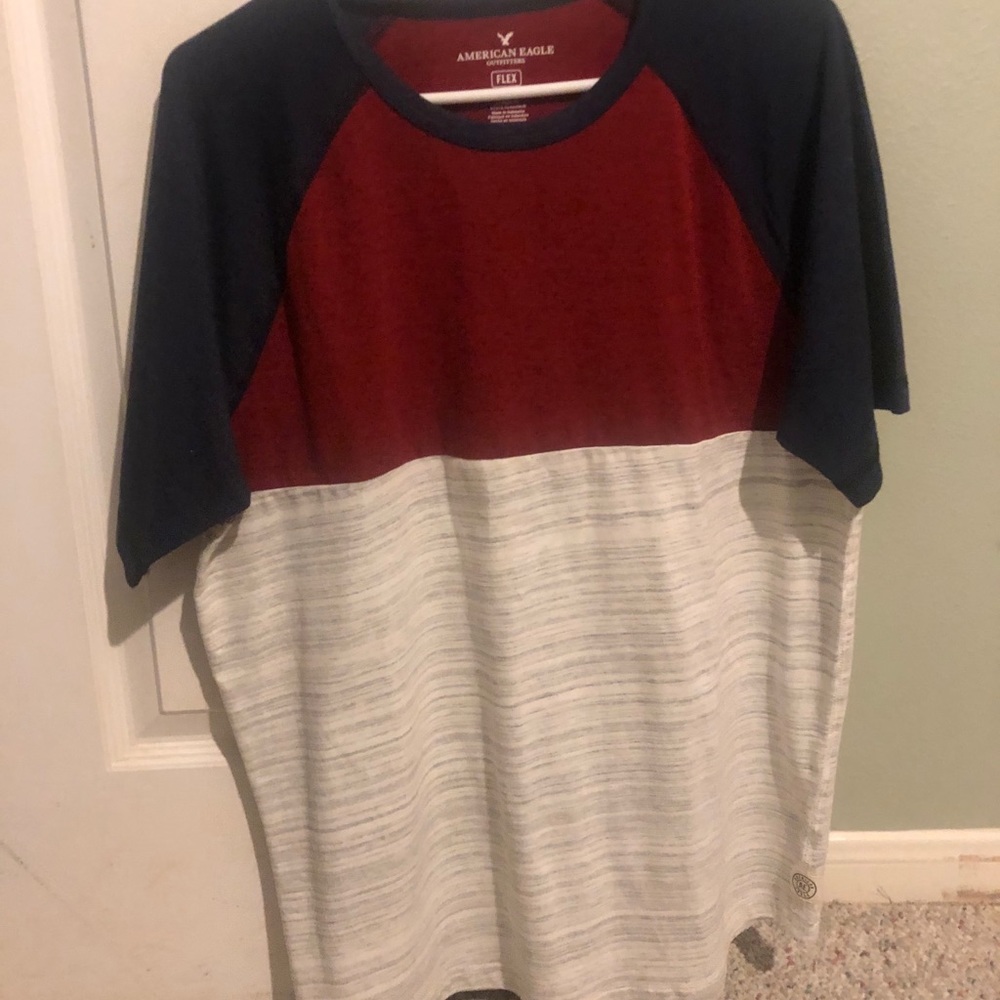 American Eagle shirt